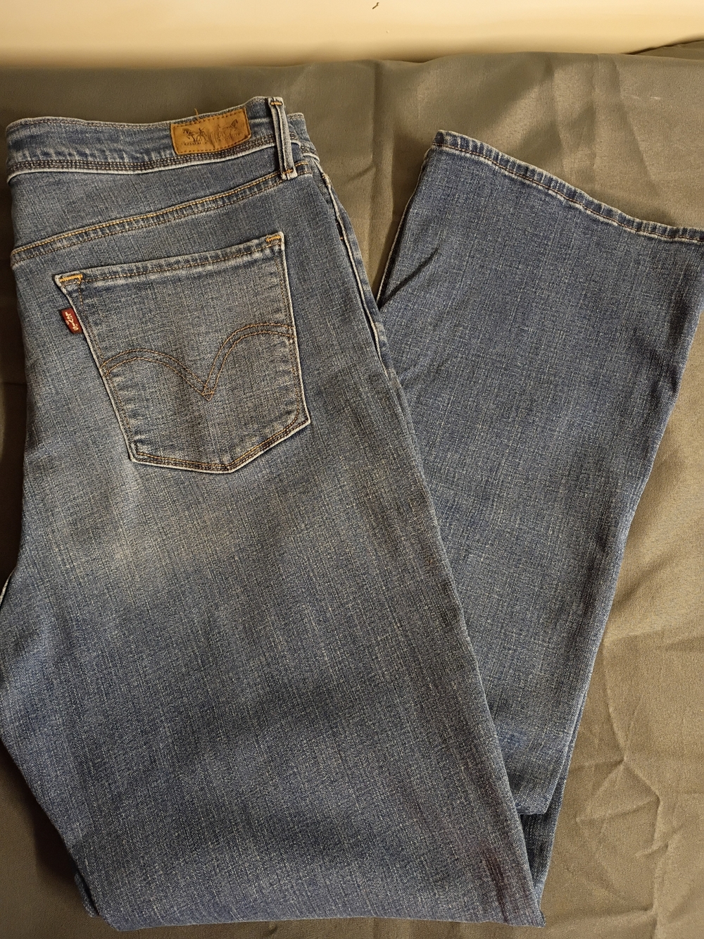 Levi's Women's Perfectly Sliming 512 Boot-Cut Jeans in Faded Blue Denim